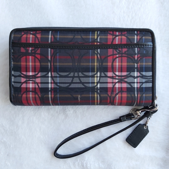 Coach Red & Black Tartan Zip Around Acordian Wristlet Wallet - Picture 2 of 13